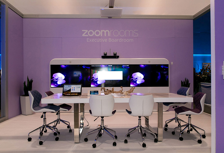 サムネイル画像:Zoom Roomsのコントローラー機能について解説！